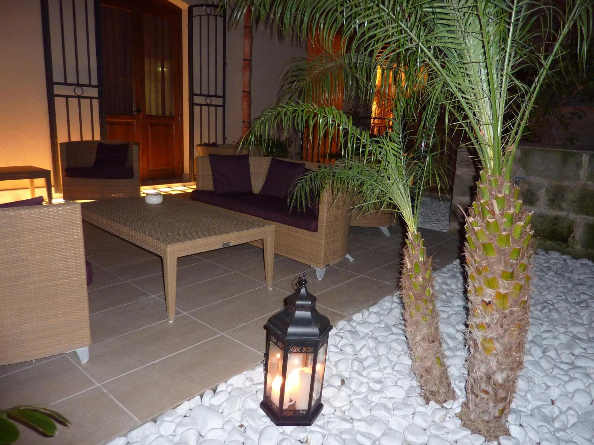 Hotel Il Portico ฟาวีญานา ภายนอก รูปภาพ